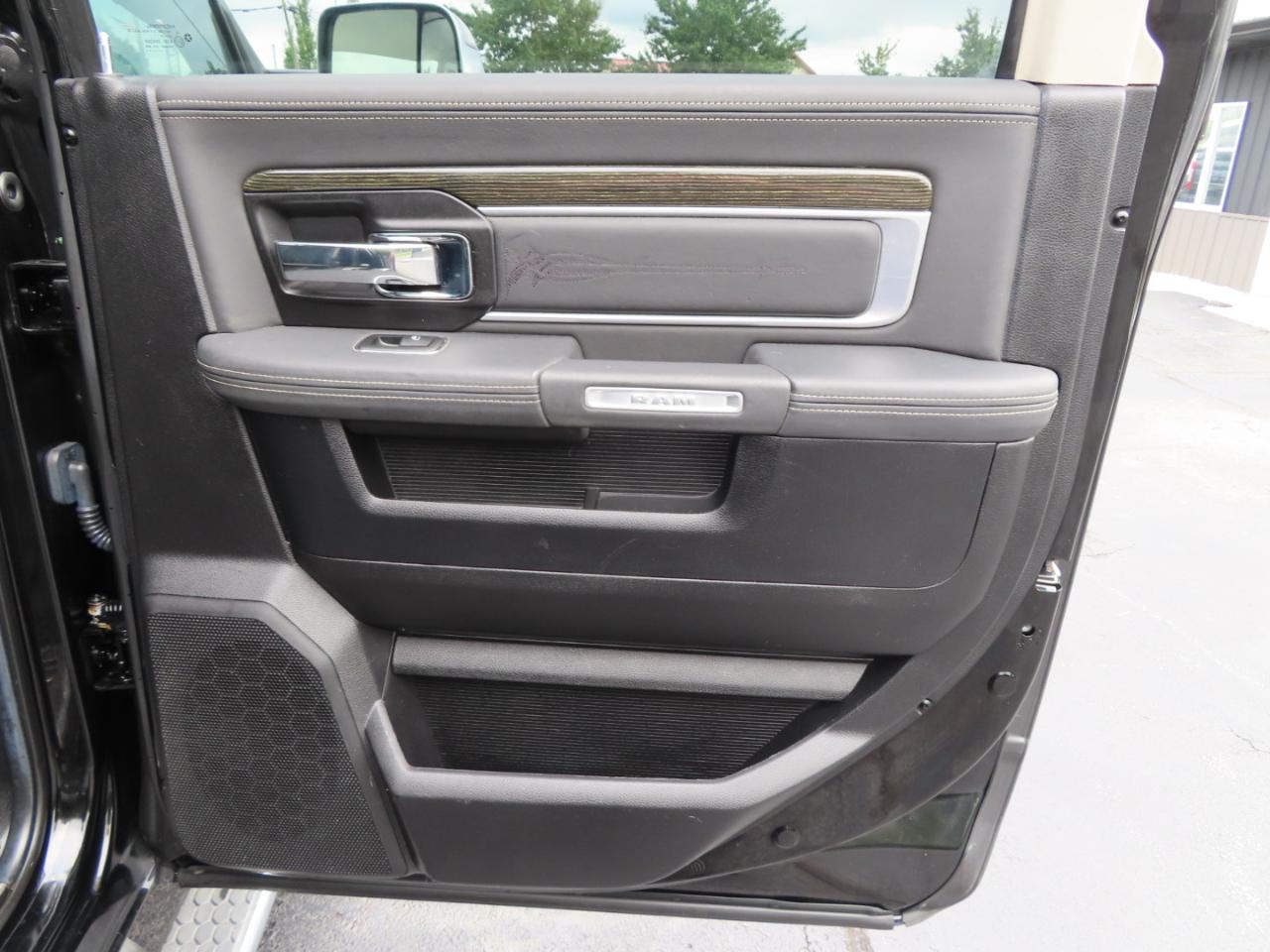 RAM 2500 4WD Crew Cab 149" Laramie Limited 2013