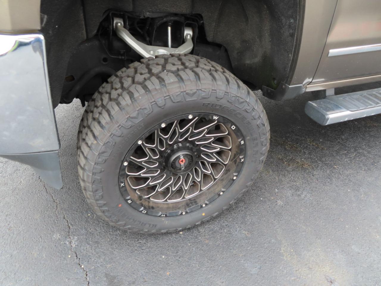 Chevrolet Silverado 2500HD 4WD Crew Cab 153.7" LTZ 2015