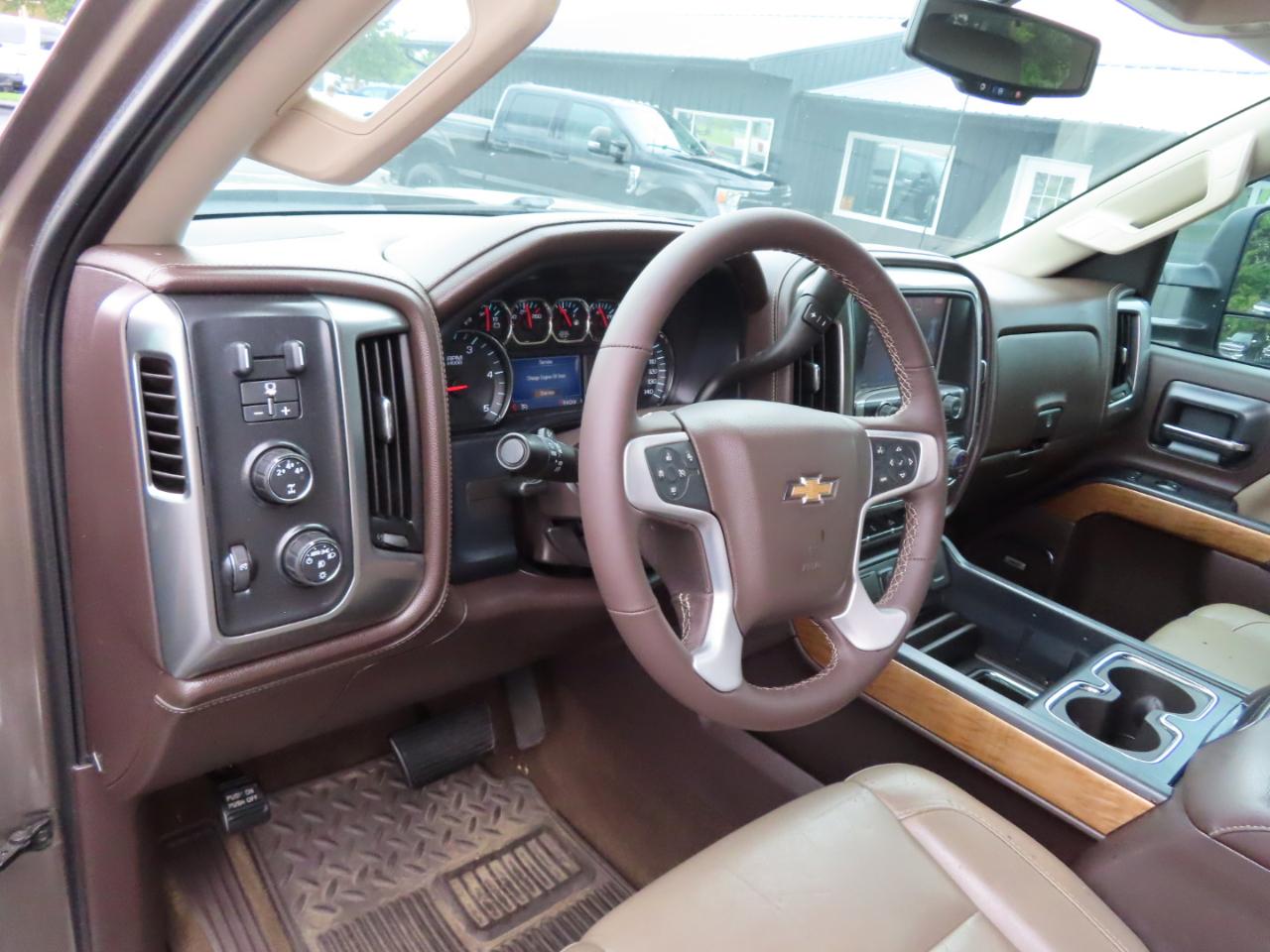 Chevrolet Silverado 2500HD 4WD Crew Cab 153.7" LTZ 2015