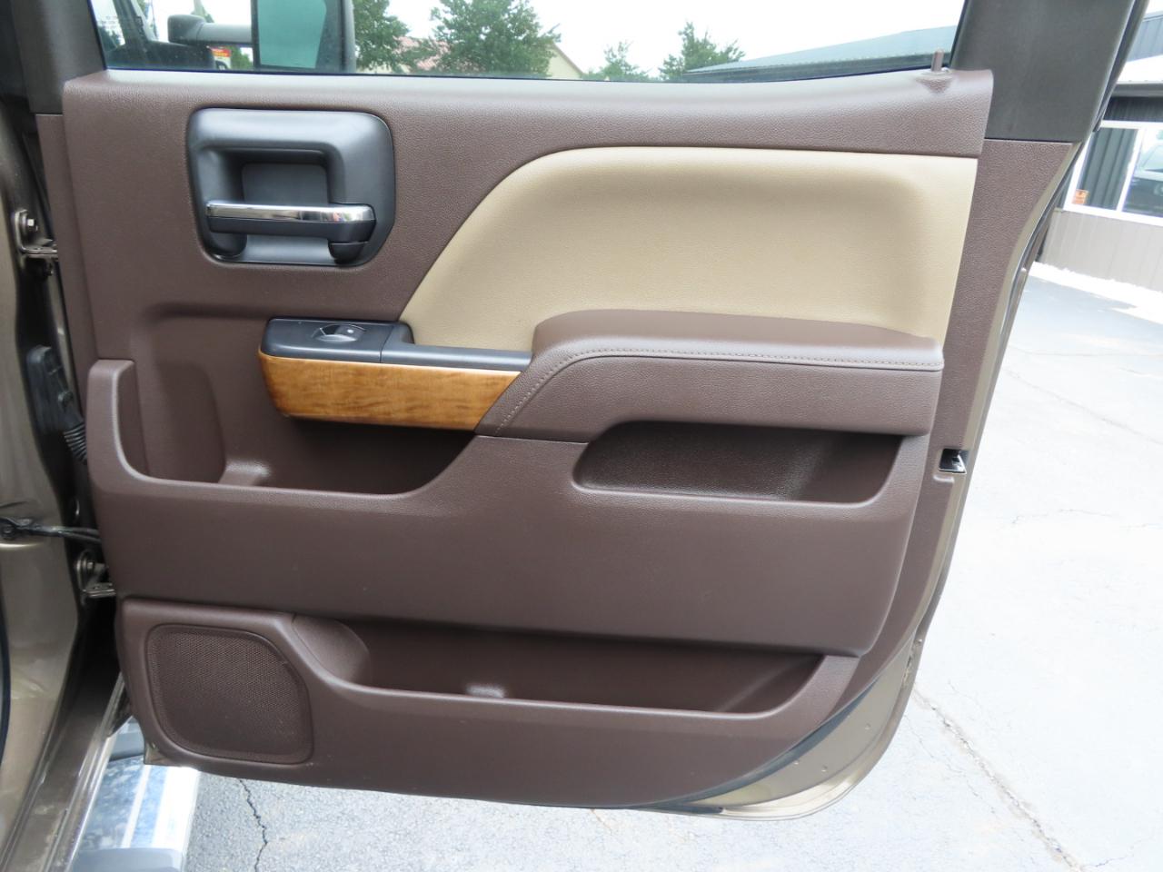 Chevrolet Silverado 2500HD 4WD Crew Cab 153.7" LTZ 2015