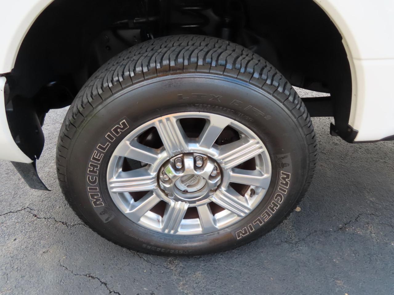 Ford Super Duty F-350 SRW Limited 4WD Crew Cab 8' Box 2018