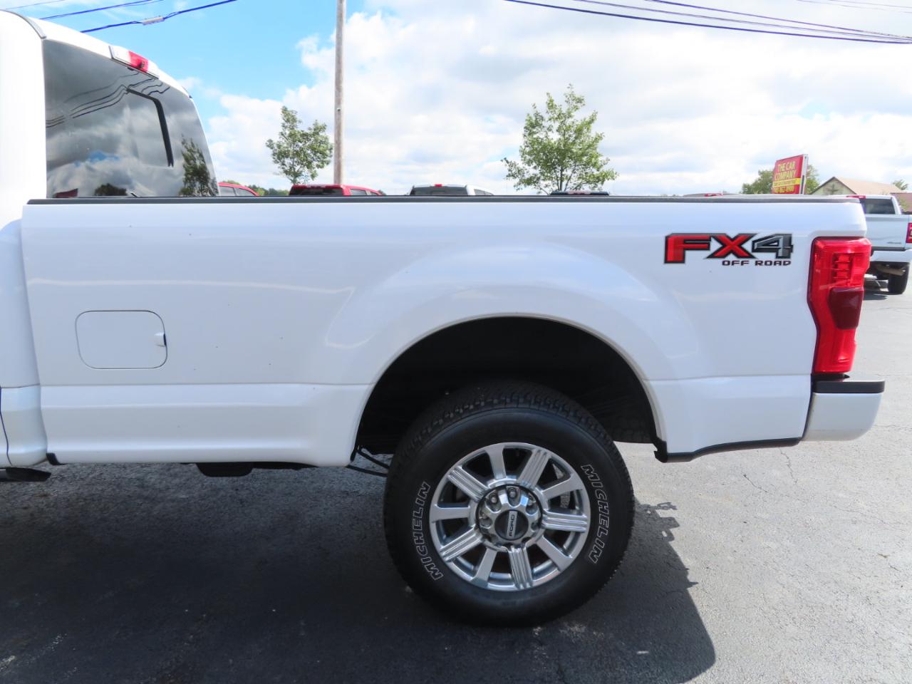 Ford Super Duty F-350 SRW Limited 4WD Crew Cab 8' Box 2018