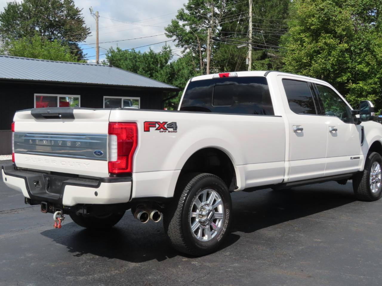 Ford Super Duty F-350 SRW Limited 4WD Crew Cab 8' Box 2018