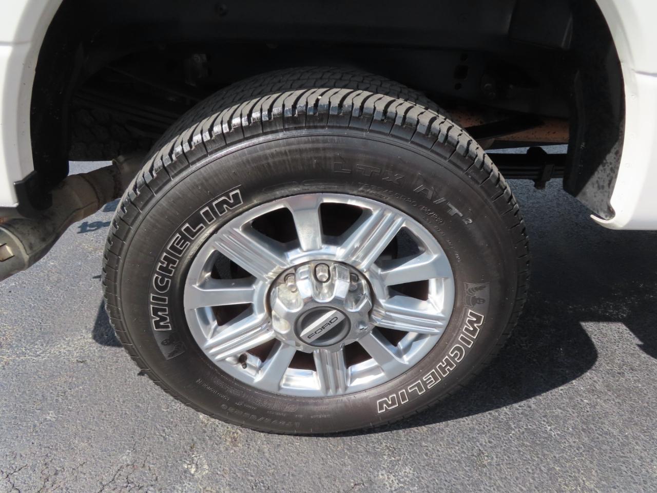 Ford Super Duty F-350 SRW Limited 4WD Crew Cab 8' Box 2018