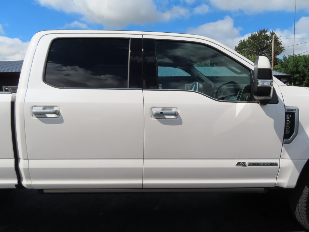 Ford Super Duty F-350 SRW Limited 4WD Crew Cab 8' Box 2018