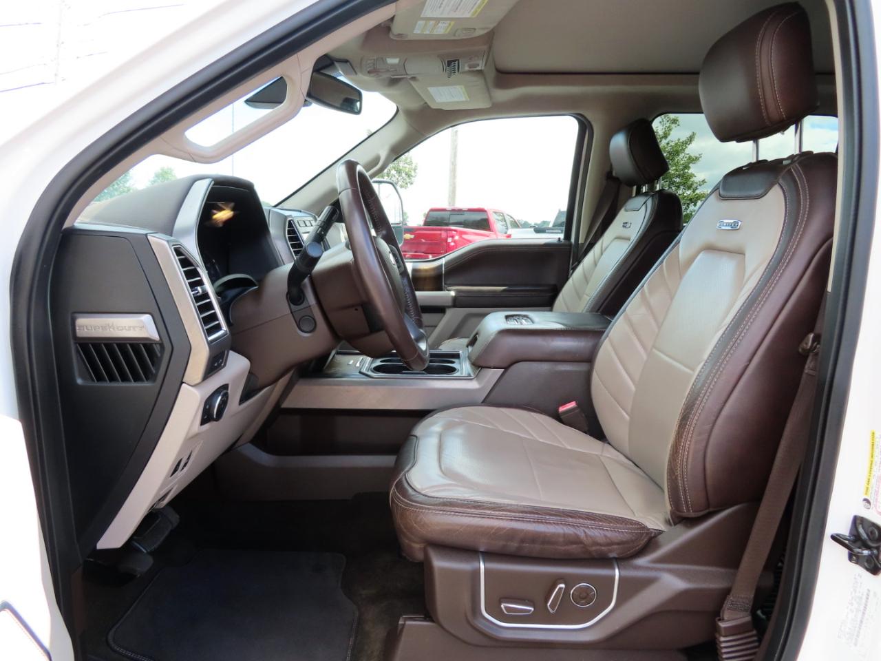 Ford Super Duty F-350 SRW Limited 4WD Crew Cab 8' Box 2018