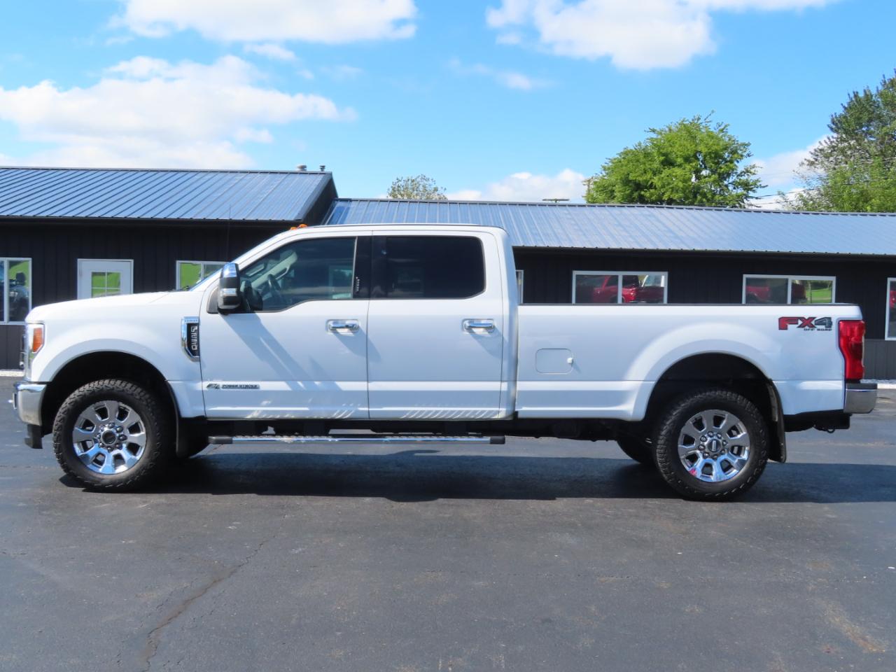 Ford Super Duty F-250 SRW Lariat 4WD Crew Cab 8' Box 2018