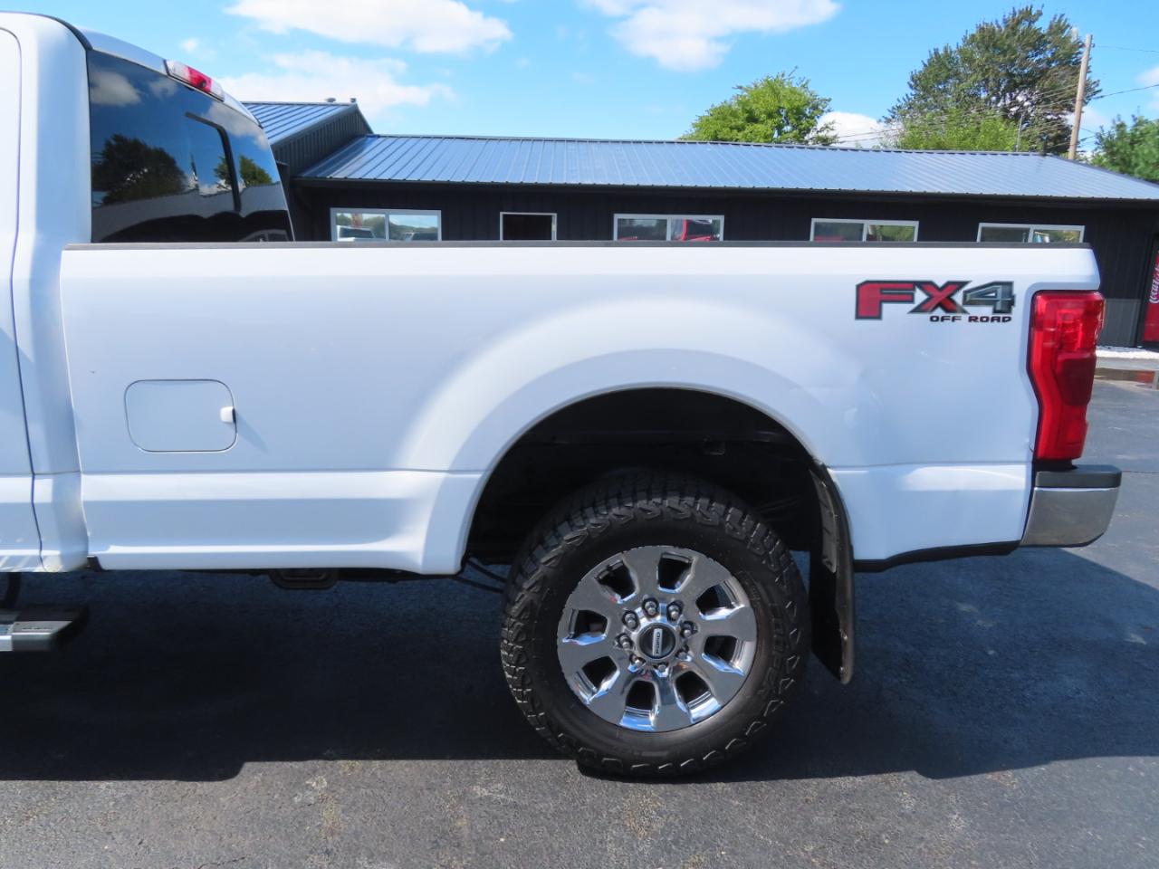 Ford Super Duty F-250 SRW Lariat 4WD Crew Cab 8' Box 2018
