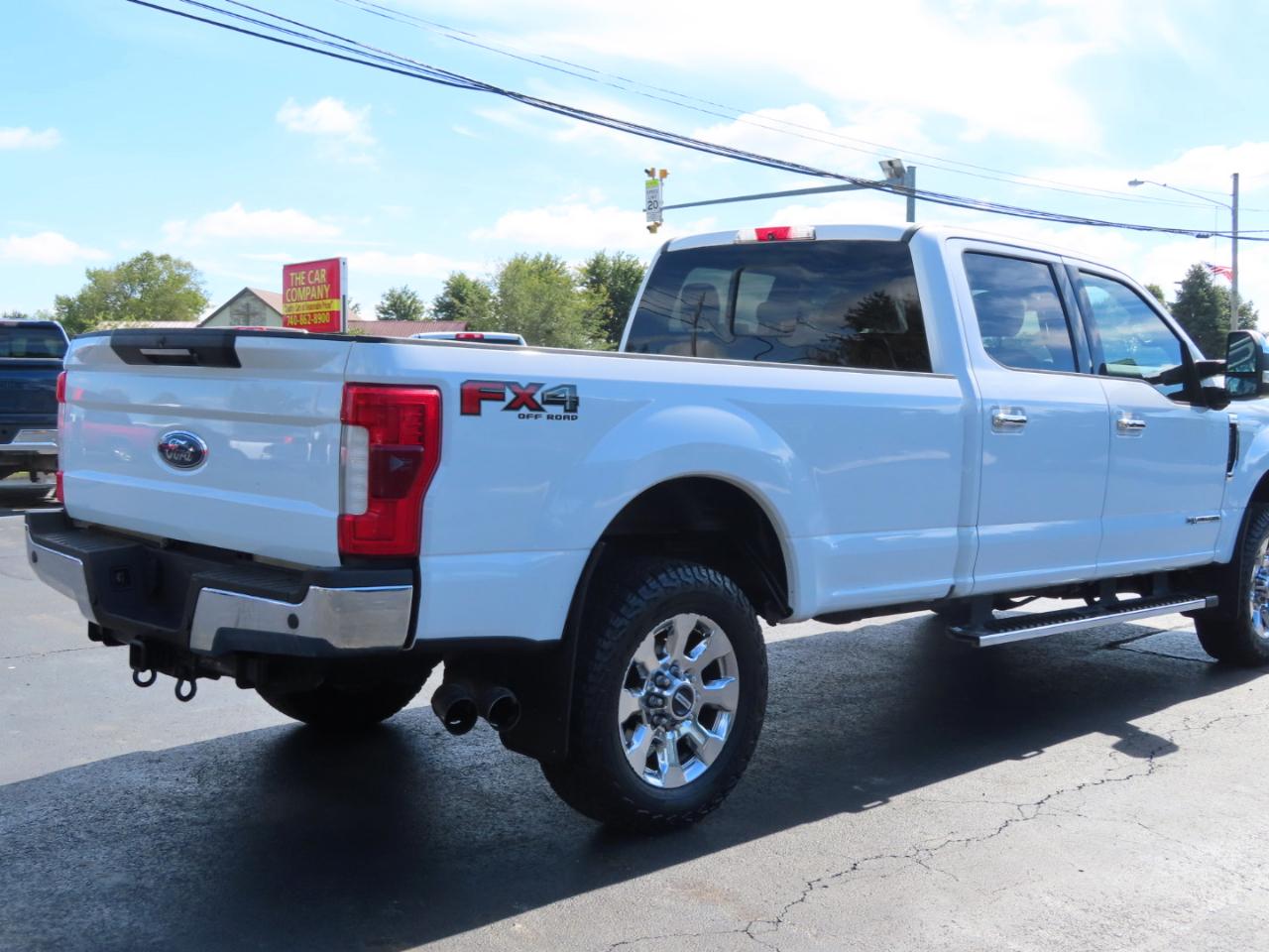 Ford Super Duty F-250 SRW Lariat 4WD Crew Cab 8' Box 2018