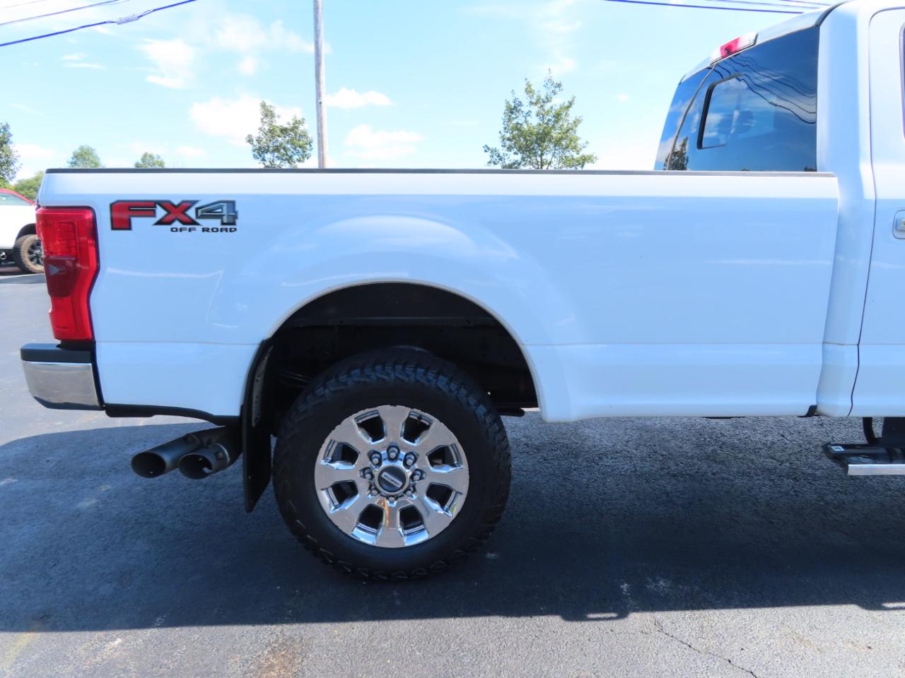 Ford Super Duty F-250 SRW Lariat 4WD Crew Cab 8' Box 2018