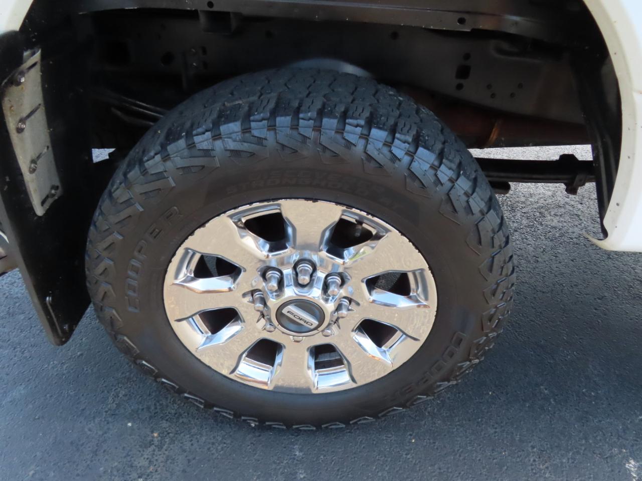 Ford Super Duty F-250 SRW Lariat 4WD Crew Cab 8' Box 2018