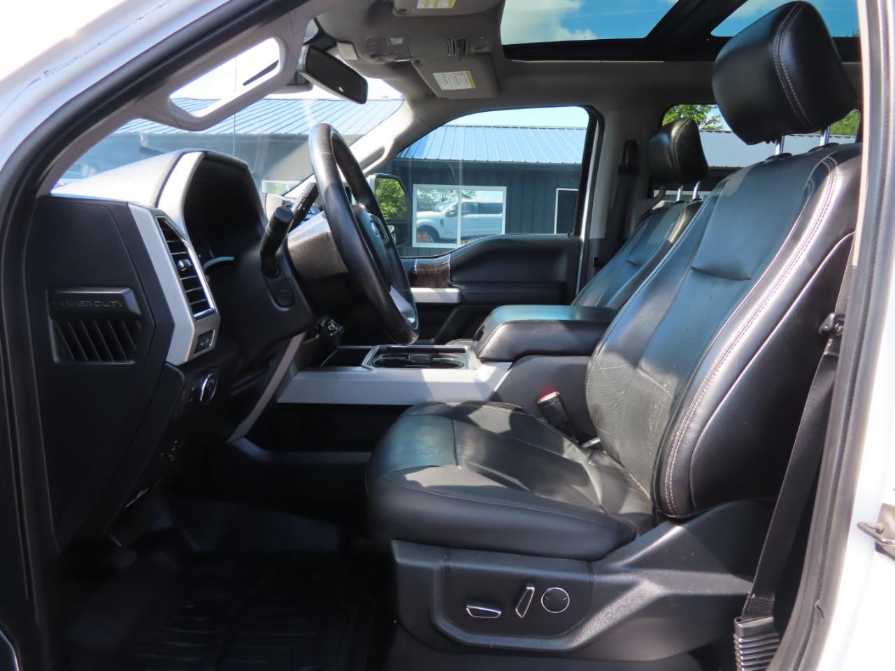 Ford Super Duty F-250 SRW Lariat 4WD Crew Cab 8' Box 2018
