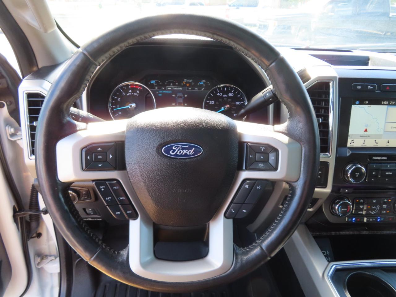 Ford Super Duty F-250 SRW Lariat 4WD Crew Cab 8' Box 2018