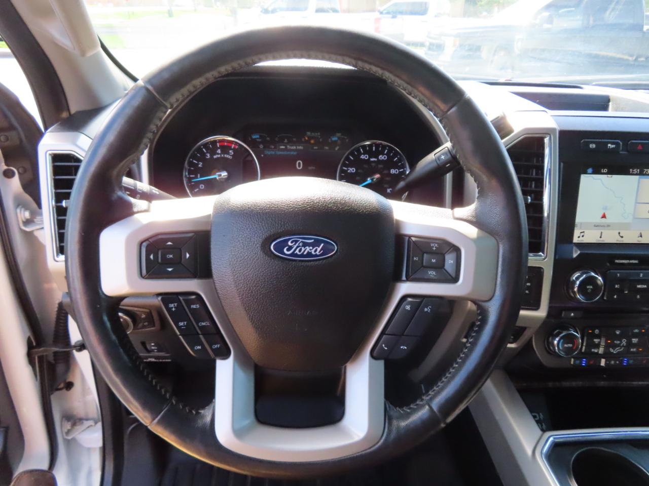 Ford Super Duty F-250 SRW Lariat 4WD Crew Cab 8' Box 2018