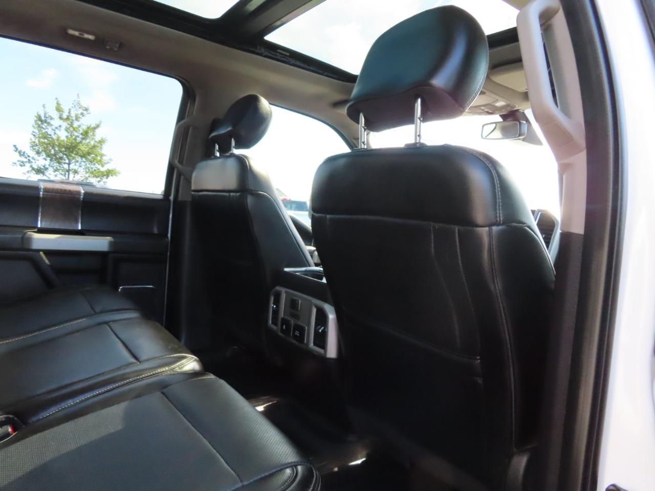 Ford Super Duty F-250 SRW Lariat 4WD Crew Cab 8' Box 2018