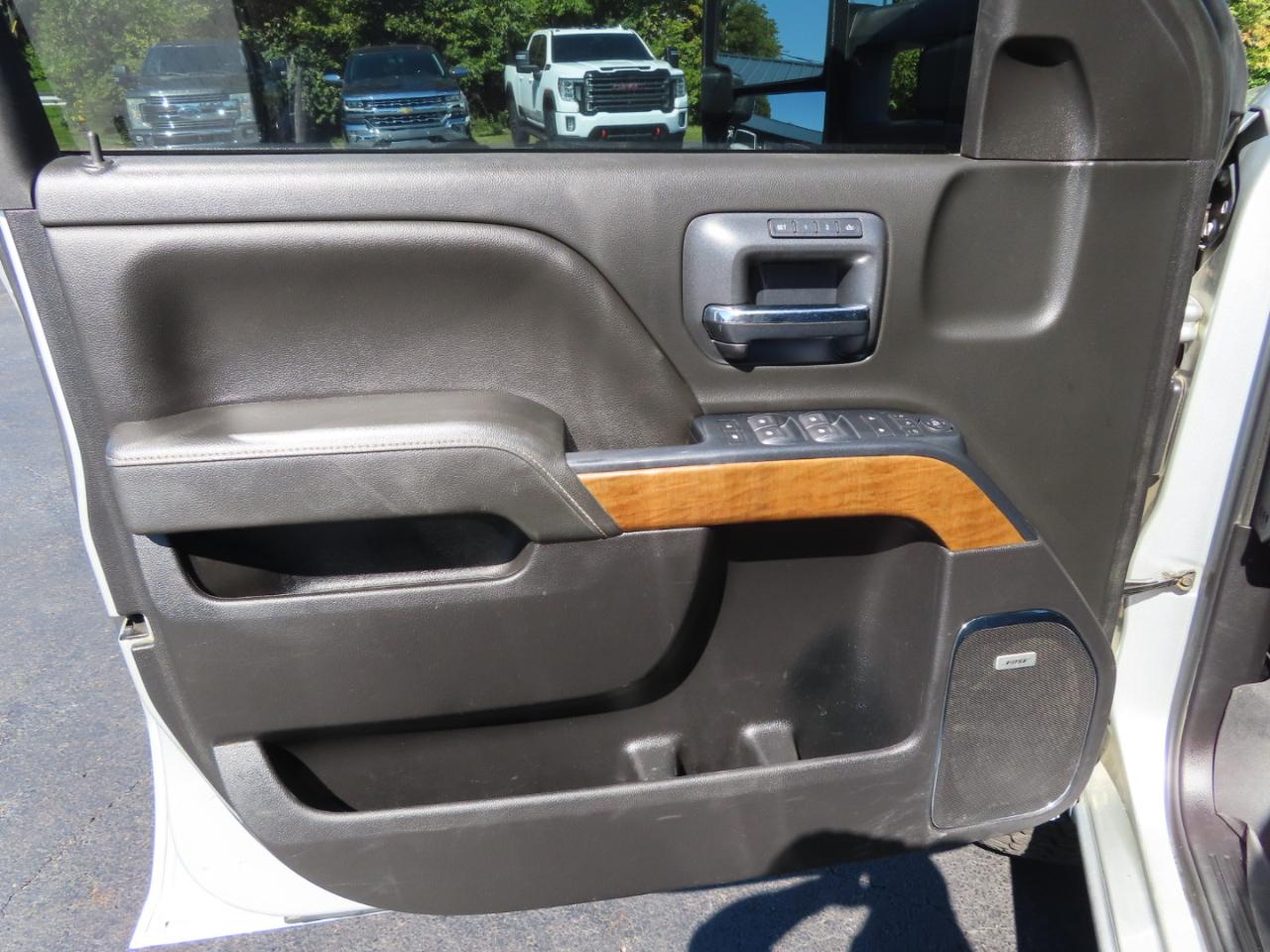 Chevrolet Silverado 2500HD 4WD Crew Cab 153.7" LTZ 2019