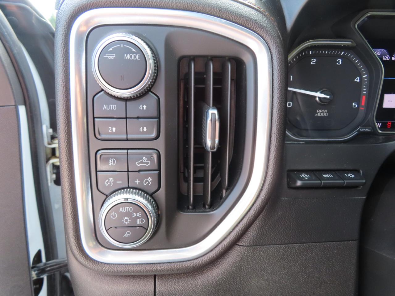GMC Sierra 2500HD 4WD Crew Cab 159" AT4 2020