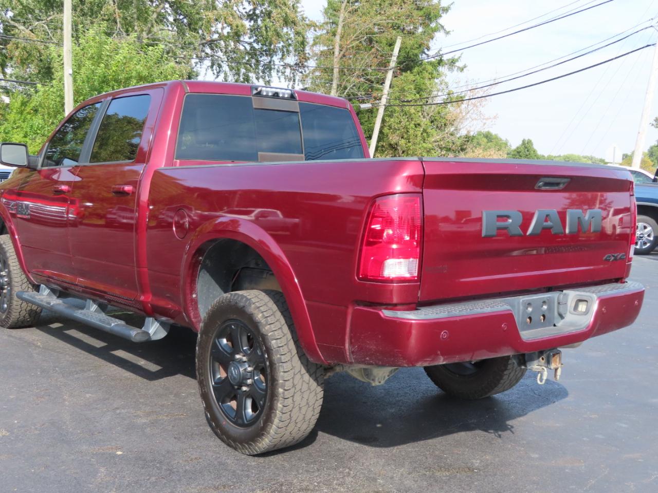 RAM 2500 Big Horn 4x4 Crew Cab 6'4" Box 2017