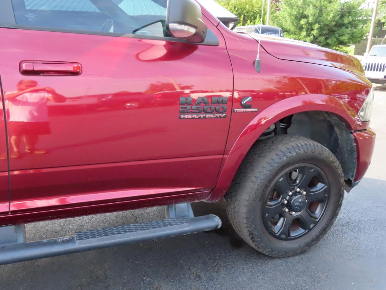 RAM 2500 Big Horn 4x4 Crew Cab 6'4" Box 2017