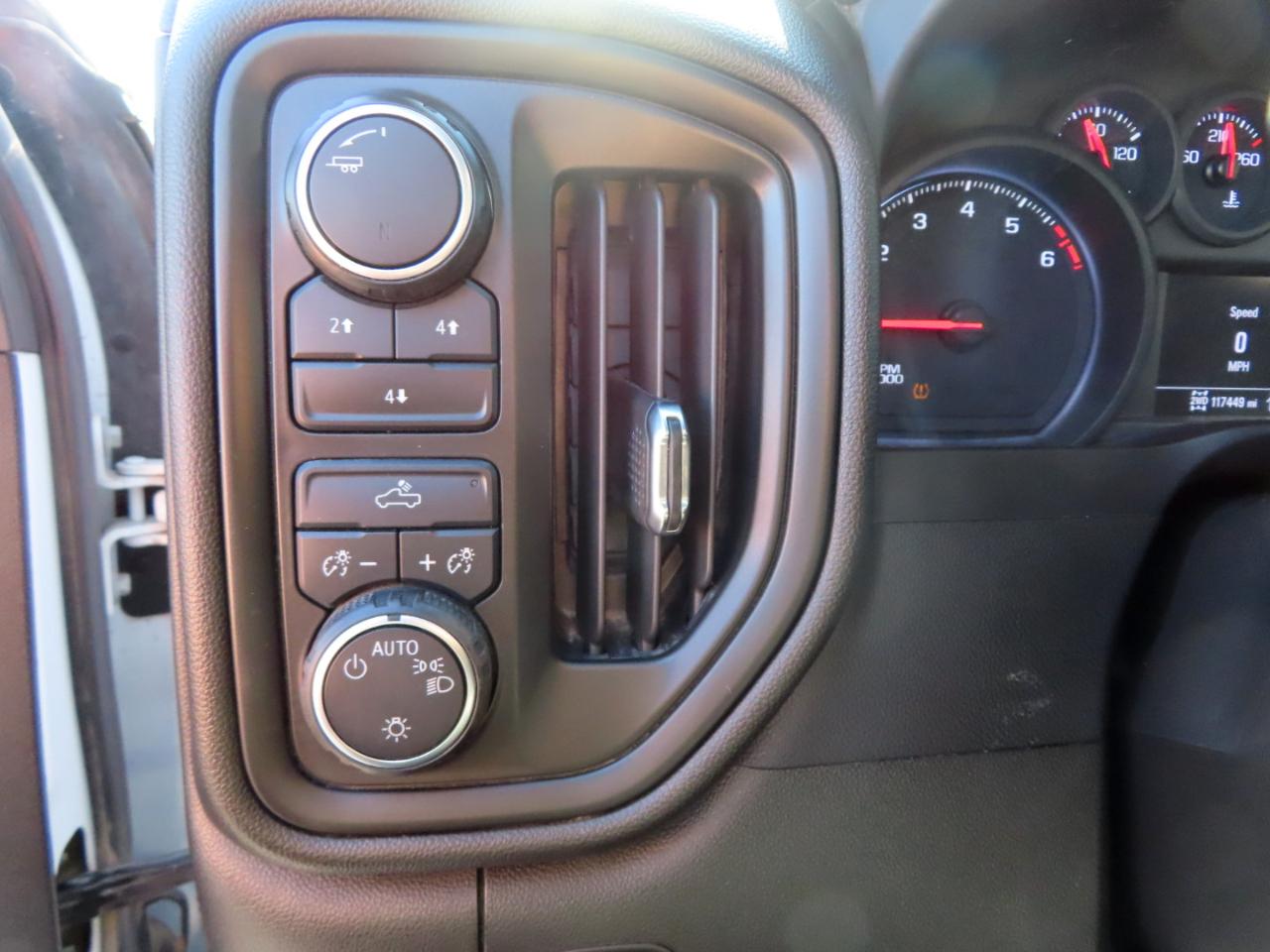 Chevrolet Silverado 2500HD 4WD Crew Cab 172" Work Truck 2023