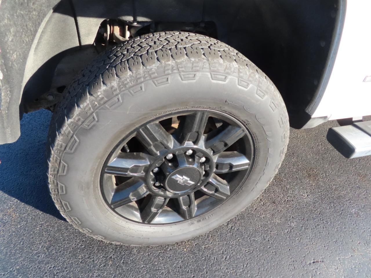 Chevrolet Silverado 2500HD 4WD Crew Cab 153.7" LTZ 2017