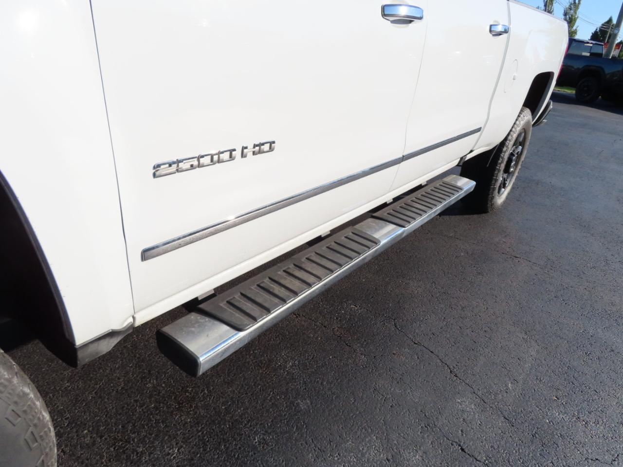 Chevrolet Silverado 2500HD 4WD Crew Cab 153.7" LTZ 2017