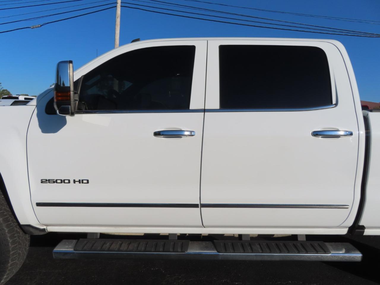 Chevrolet Silverado 2500HD 4WD Crew Cab 153.7" LTZ 2017