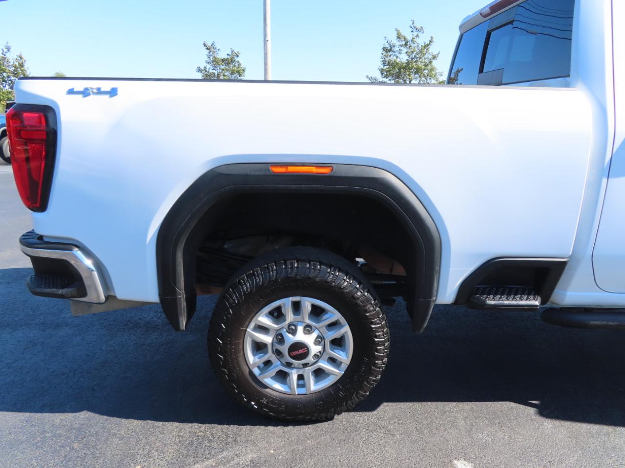 GMC Sierra 2500HD 4WD Crew Cab 159" SLE 2022