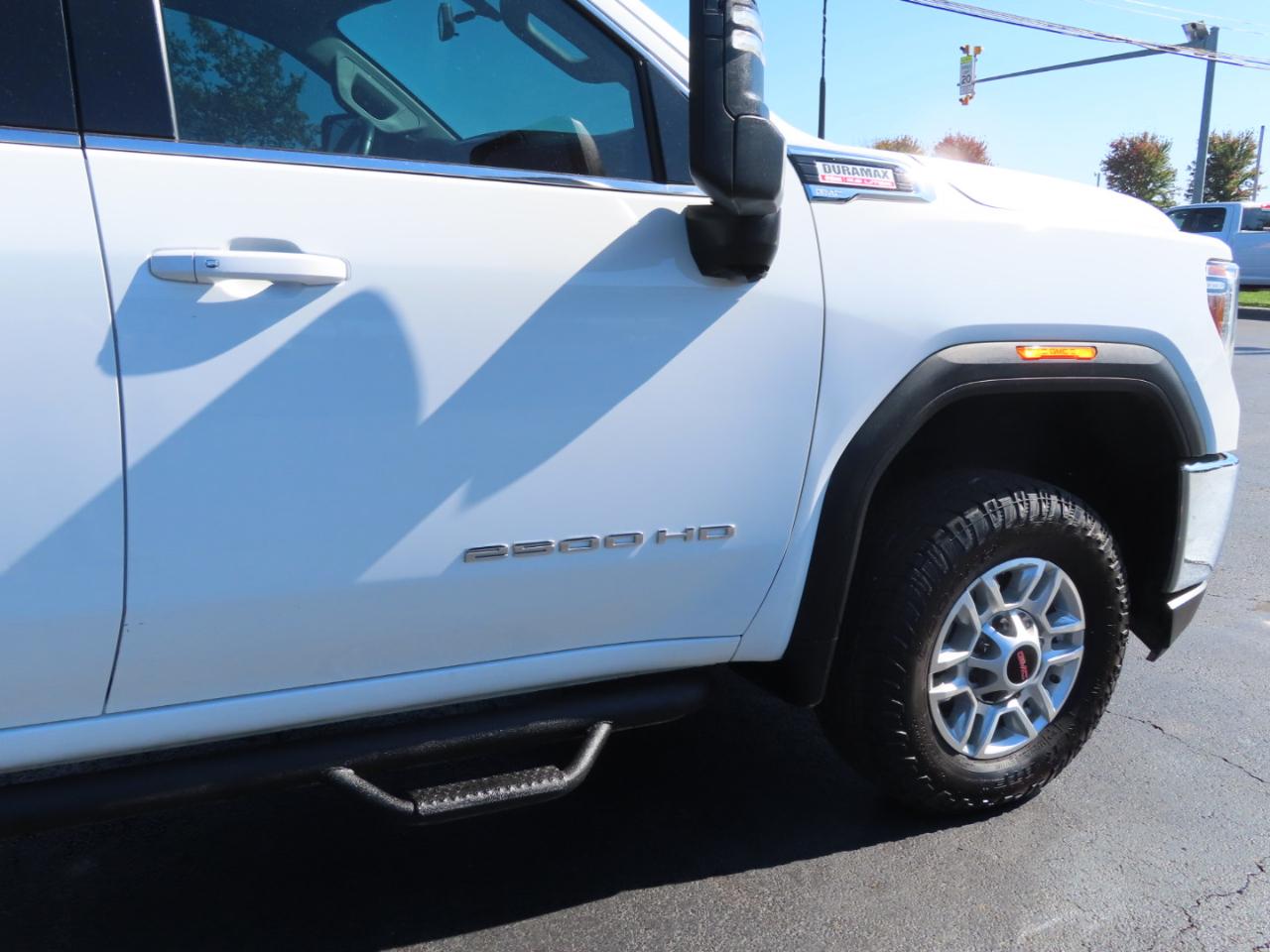 GMC Sierra 2500HD 4WD Crew Cab 159" SLE 2022