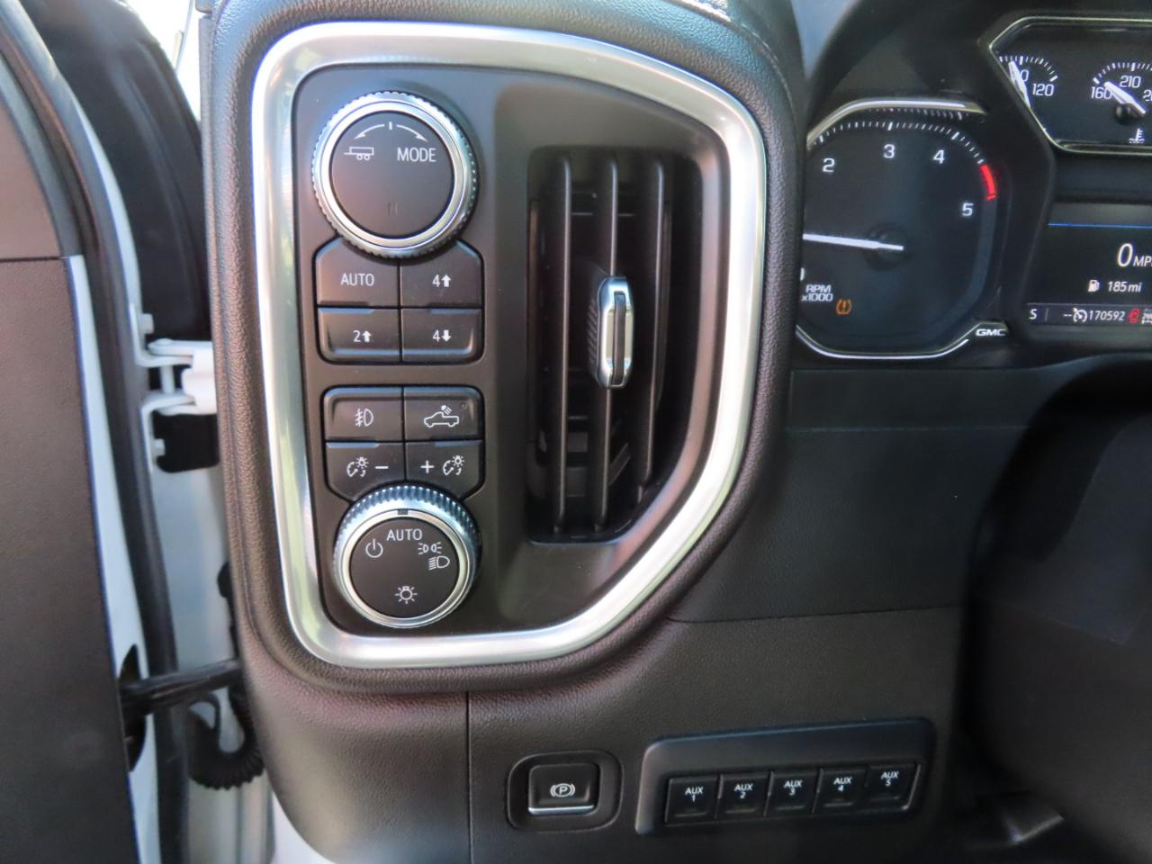 GMC Sierra 2500HD 4WD Crew Cab 159" SLE 2022