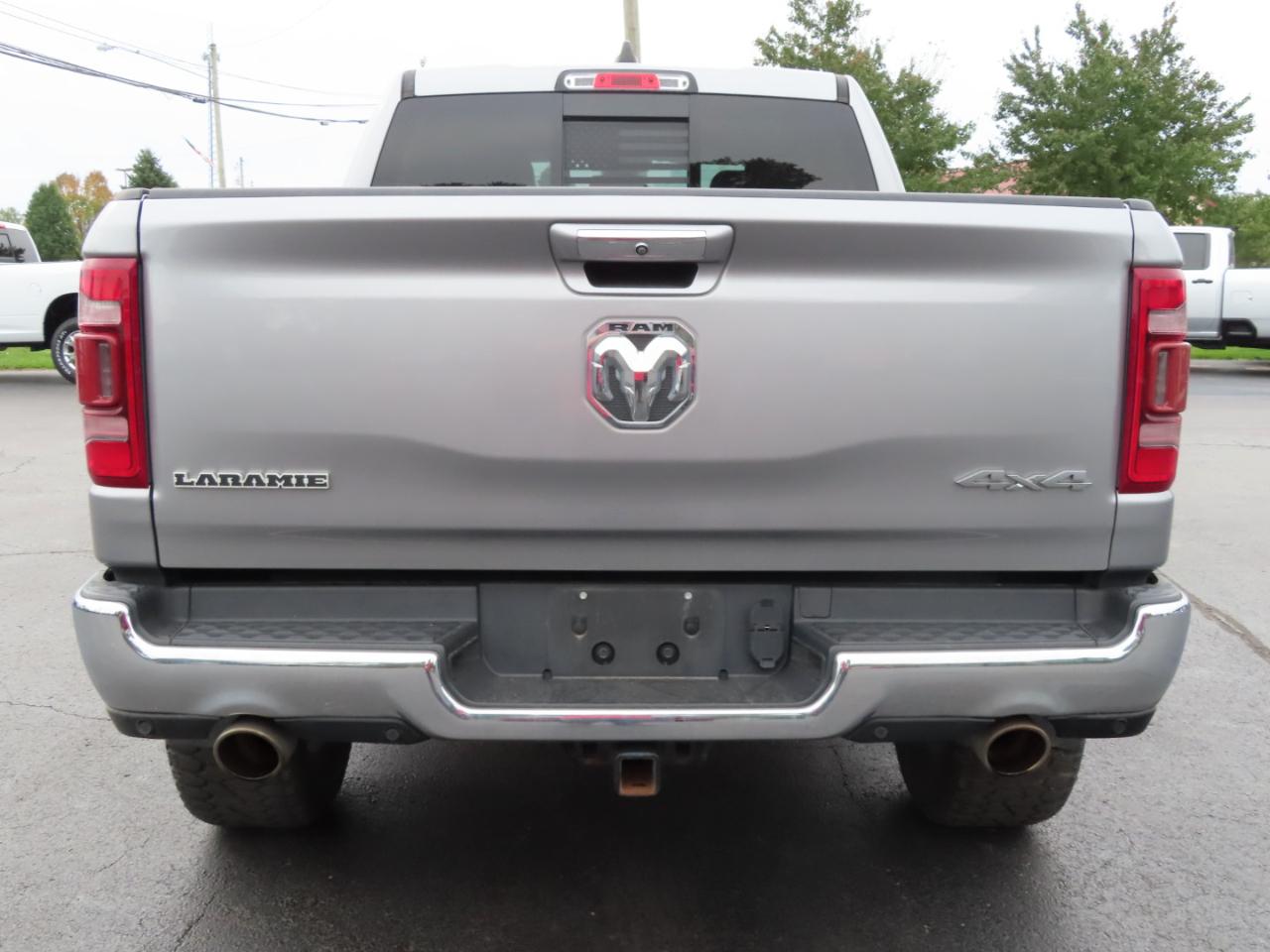 RAM 1500 Laramie 4x4 Crew Cab 5'7" Box 2019