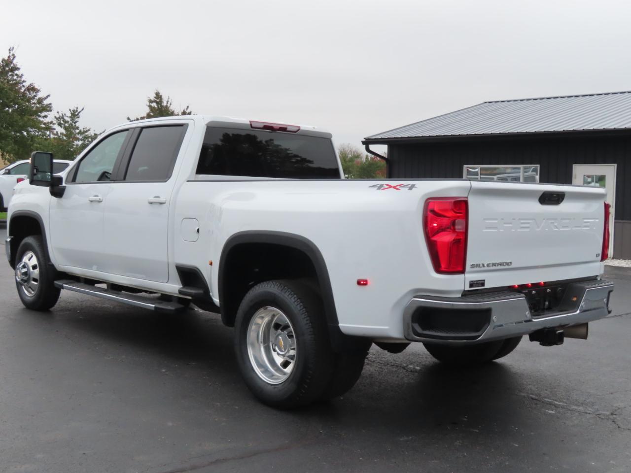 Chevrolet Silverado 3500HD 4WD Crew Cab 172" LT 2025