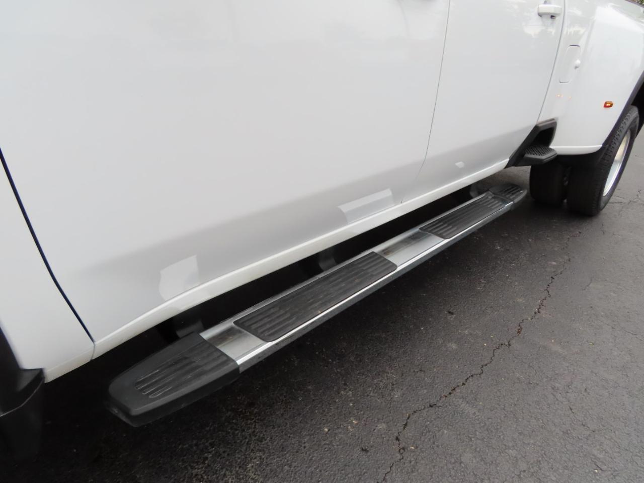 Chevrolet Silverado 3500HD 4WD Crew Cab 172" LT 2025