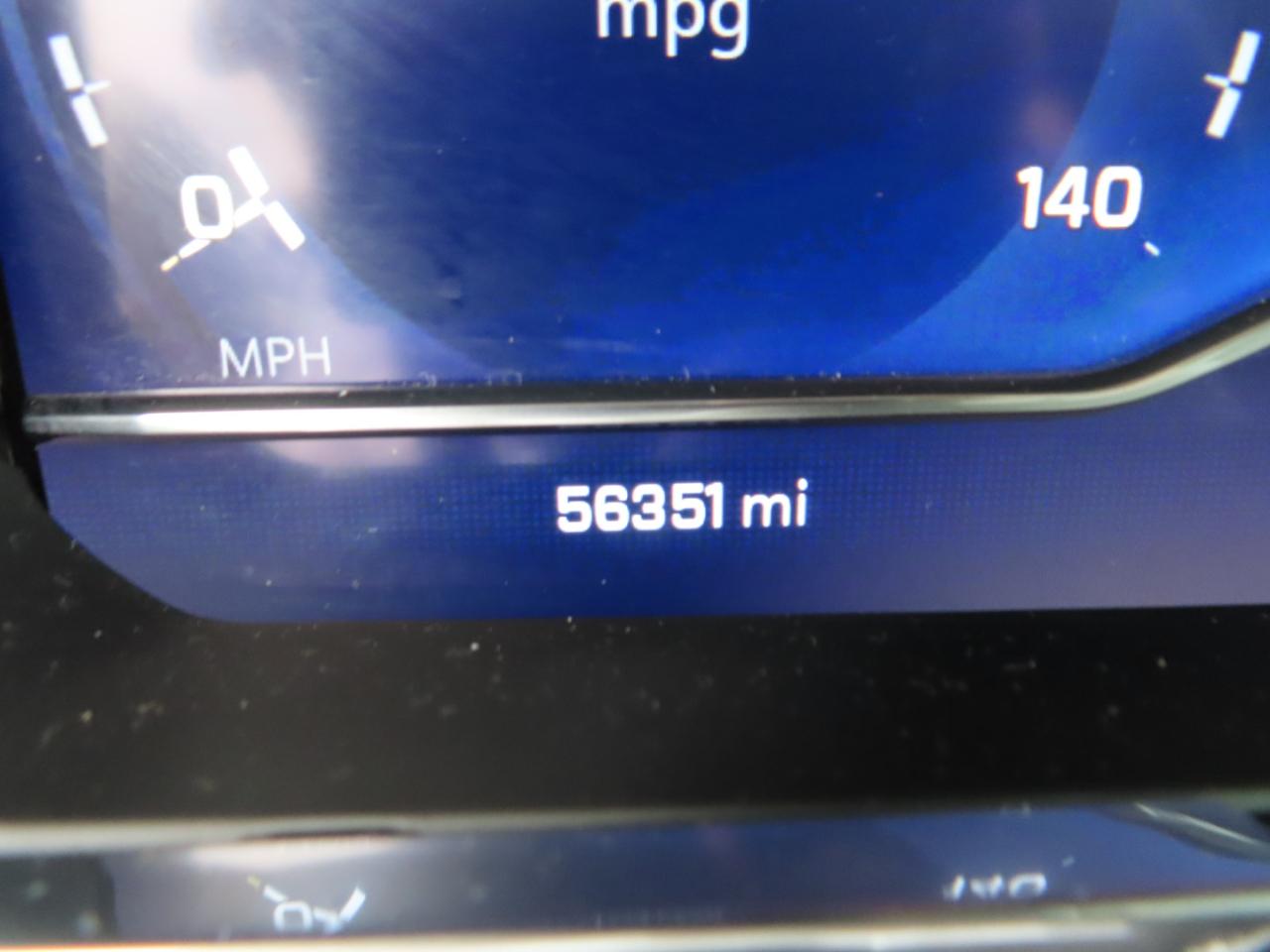 Chevrolet Silverado 3500HD 4WD Crew Cab 172" LT 2025