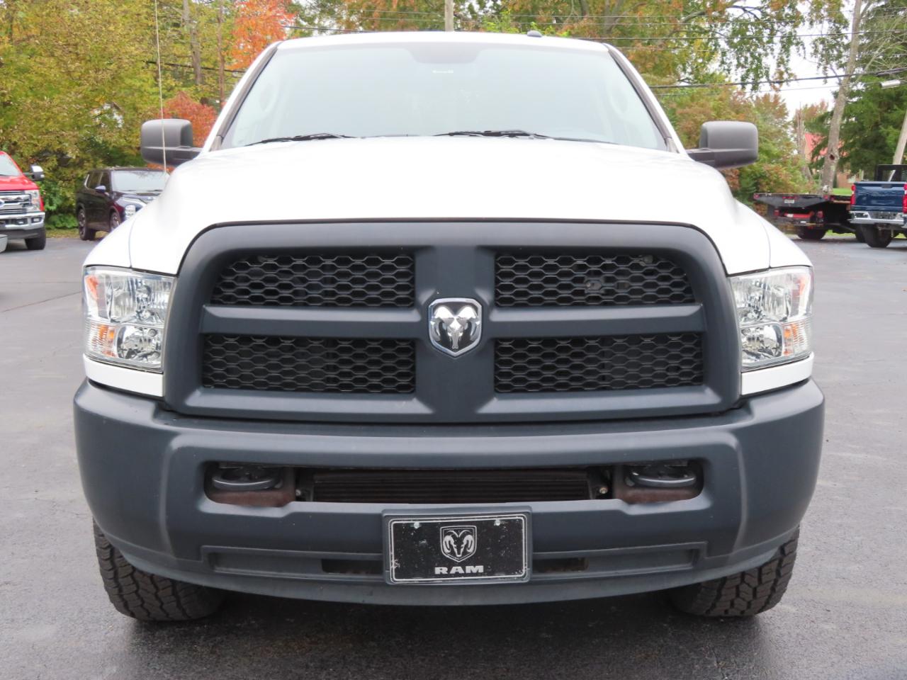 RAM 2500 Tradesman 4x4 Crew Cab 6'4" Box 2018