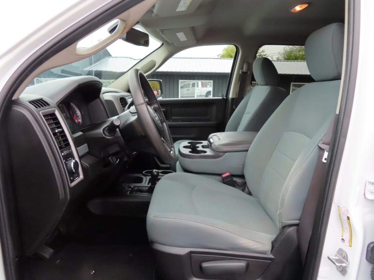 RAM 2500 Tradesman 4x4 Crew Cab 6'4" Box 2018