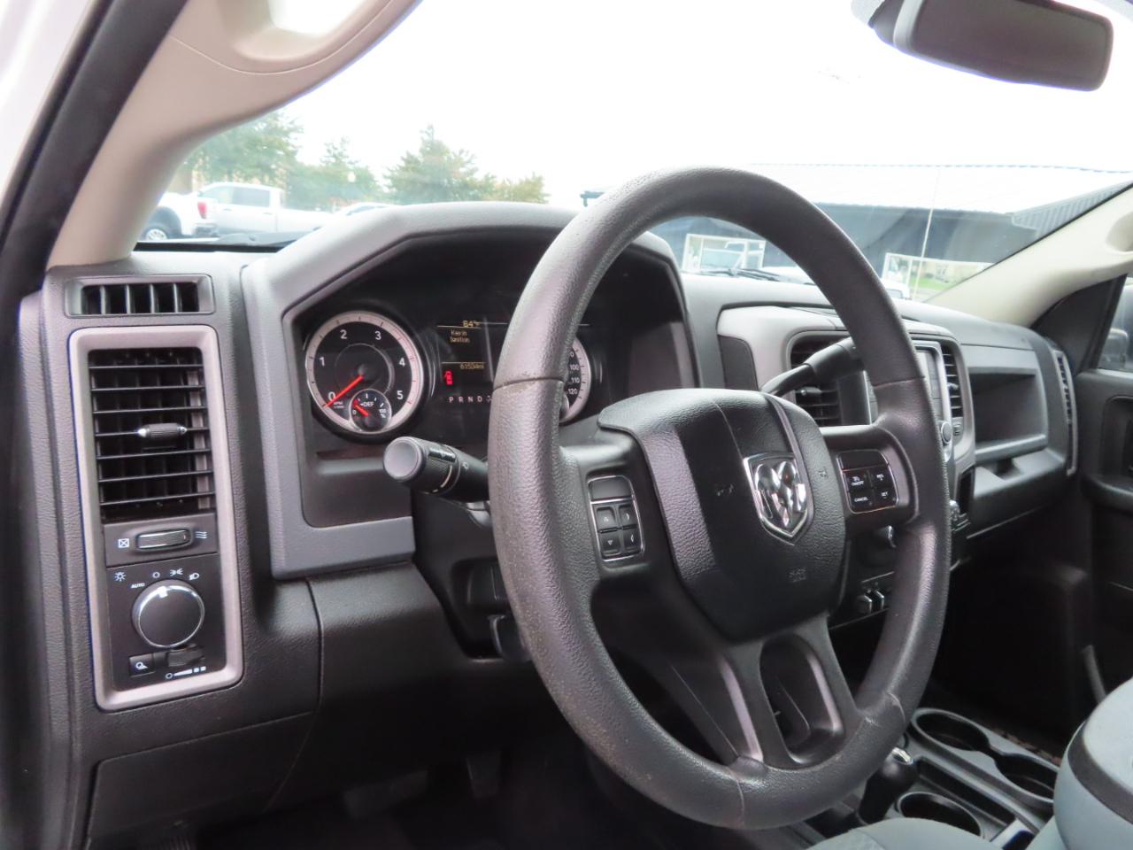 RAM 2500 Tradesman 4x4 Crew Cab 6'4" Box 2018
