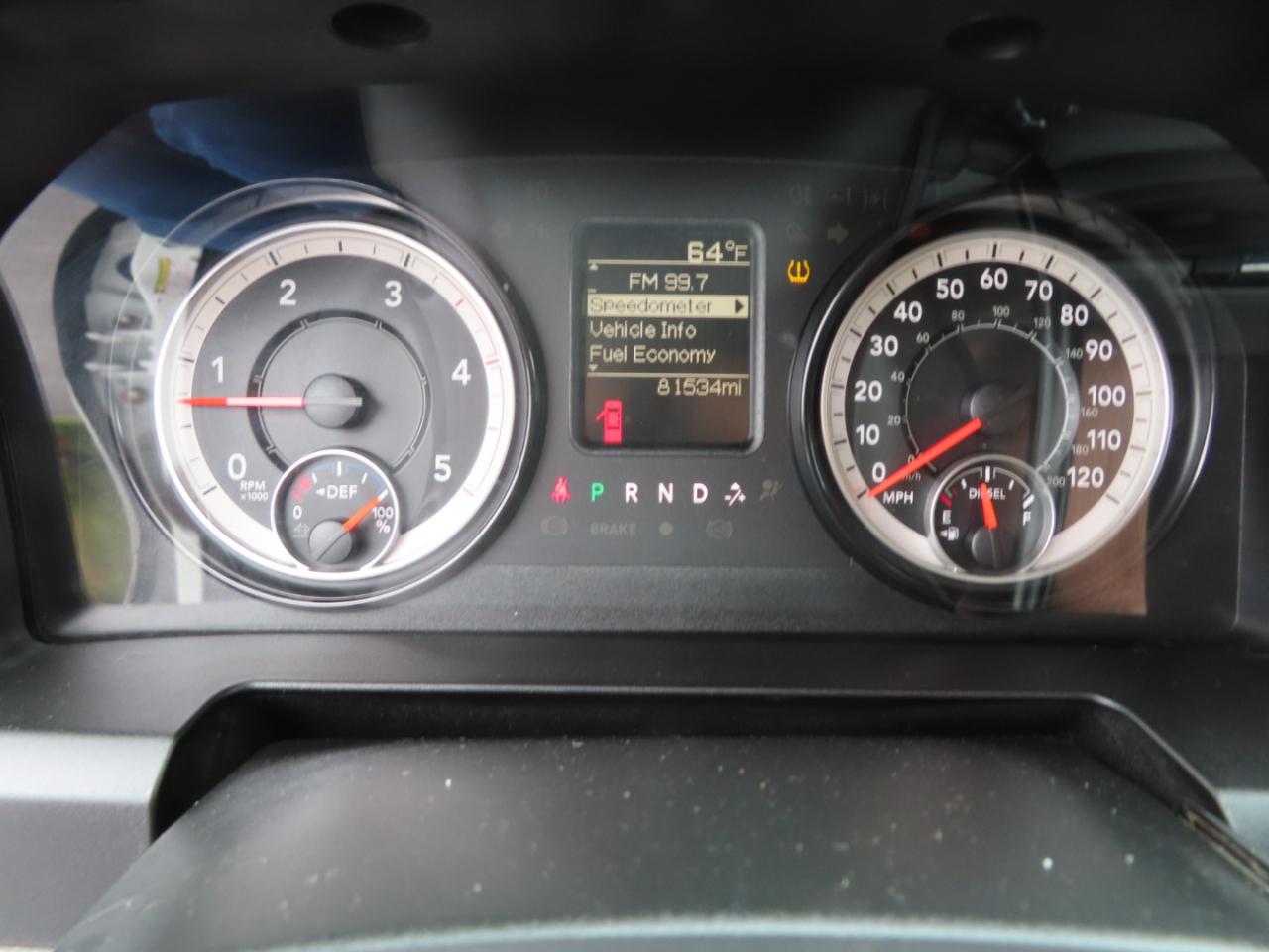 RAM 2500 Tradesman 4x4 Crew Cab 6'4" Box 2018