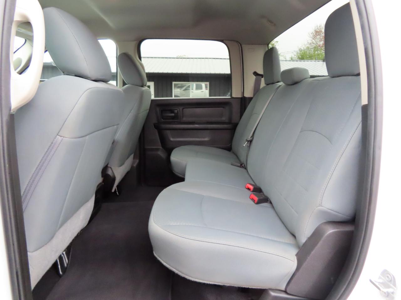 RAM 2500 Tradesman 4x4 Crew Cab 6'4" Box 2018