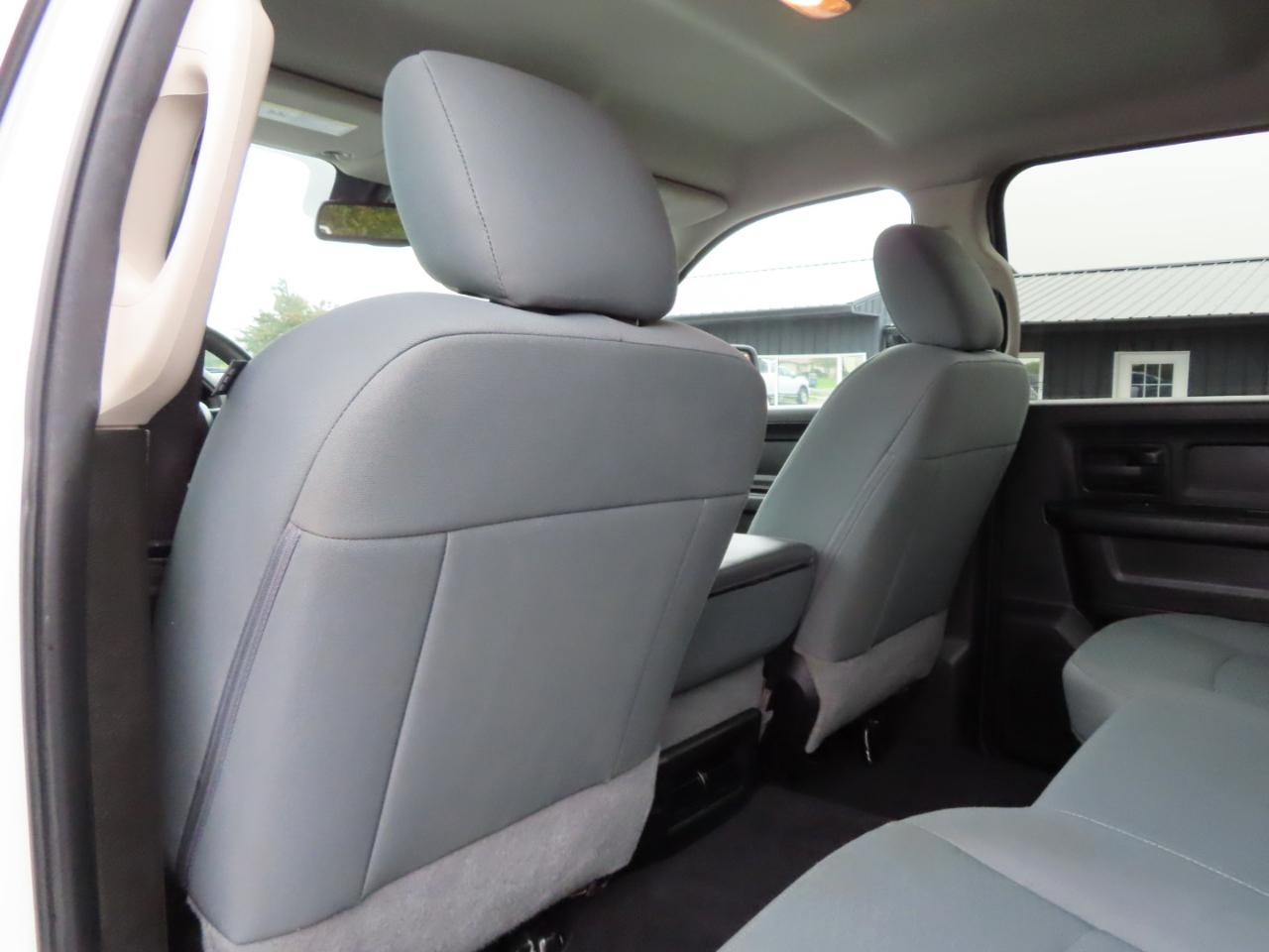 RAM 2500 Tradesman 4x4 Crew Cab 6'4" Box 2018