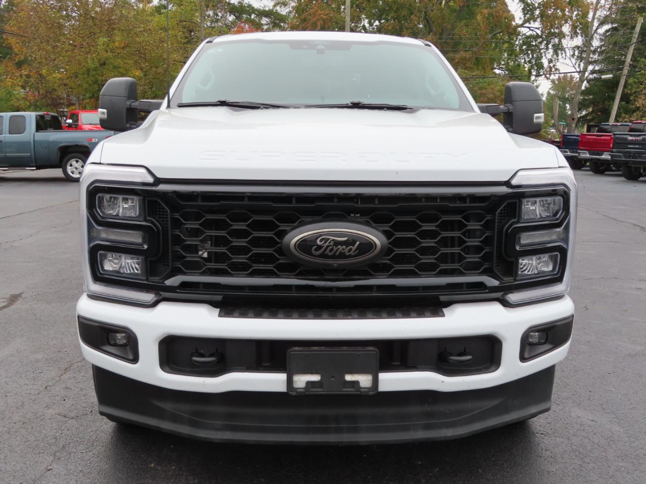 Ford Super Duty F-250 SRW XLT 4WD Crew Cab 8' Box 2025