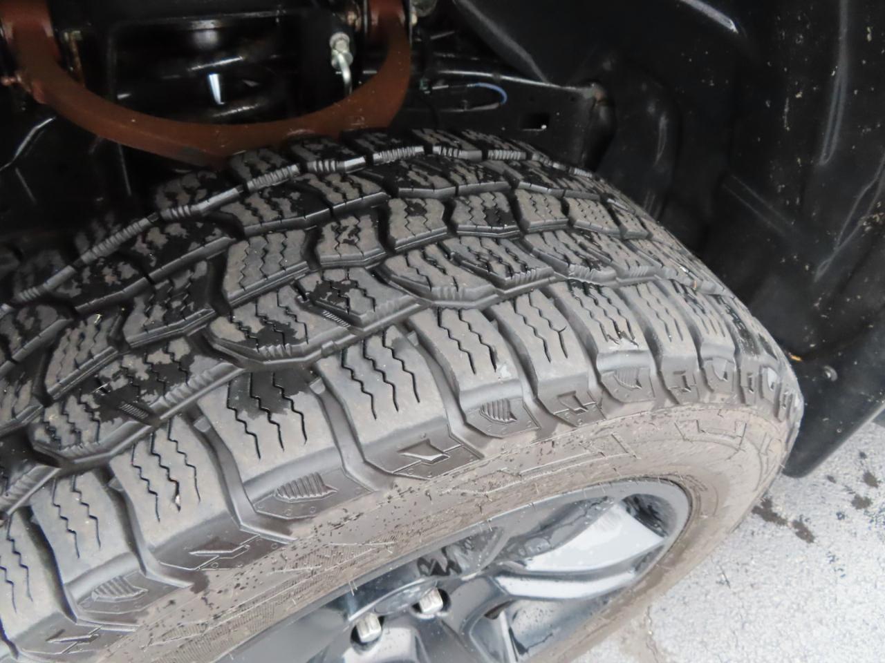 RAM 1500 Big Horn 4x4 Crew Cab 5'7" Box 2020