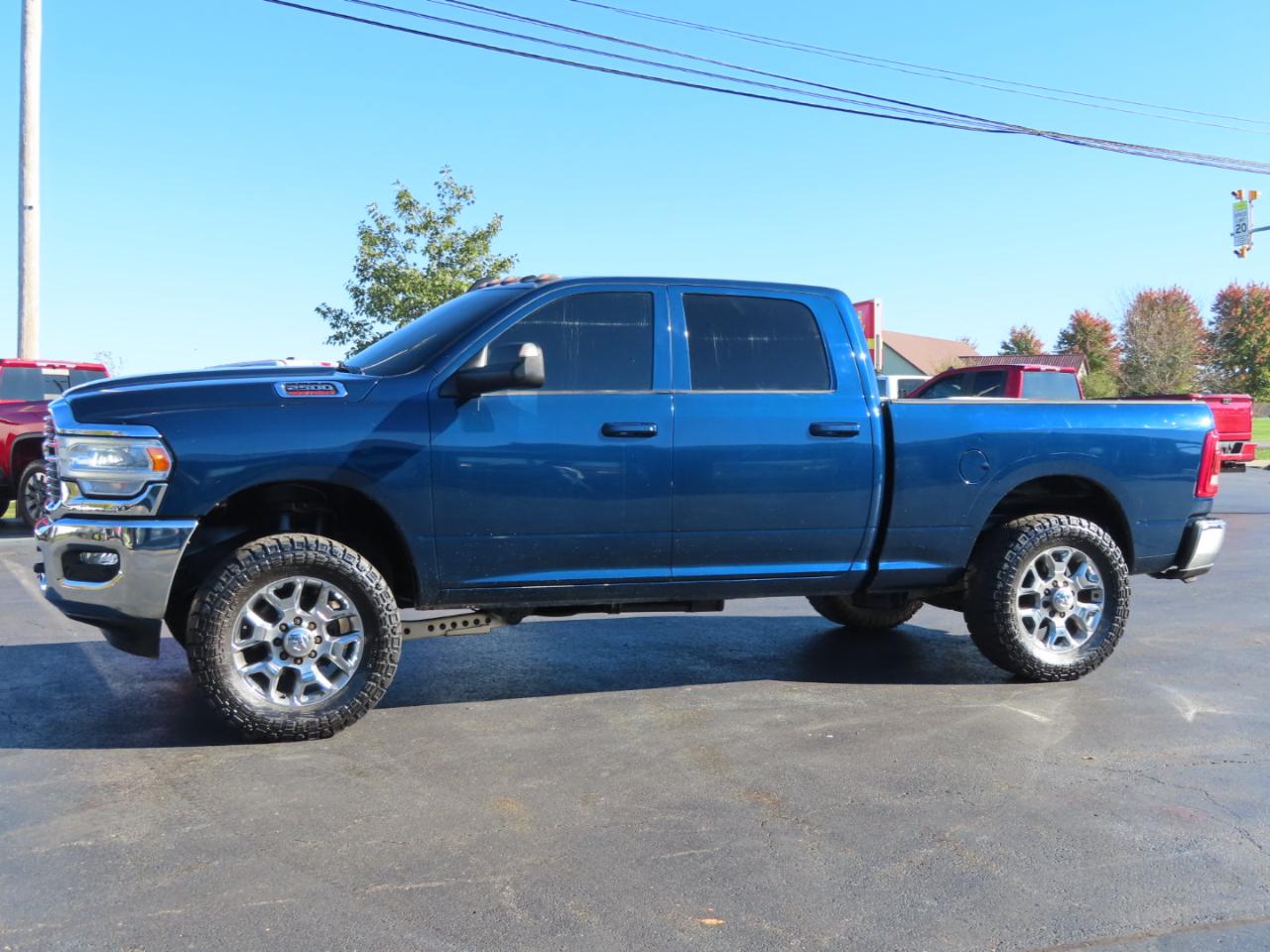 RAM 2500 Big Horn 4x4 Crew Cab 6'4" Box 2020