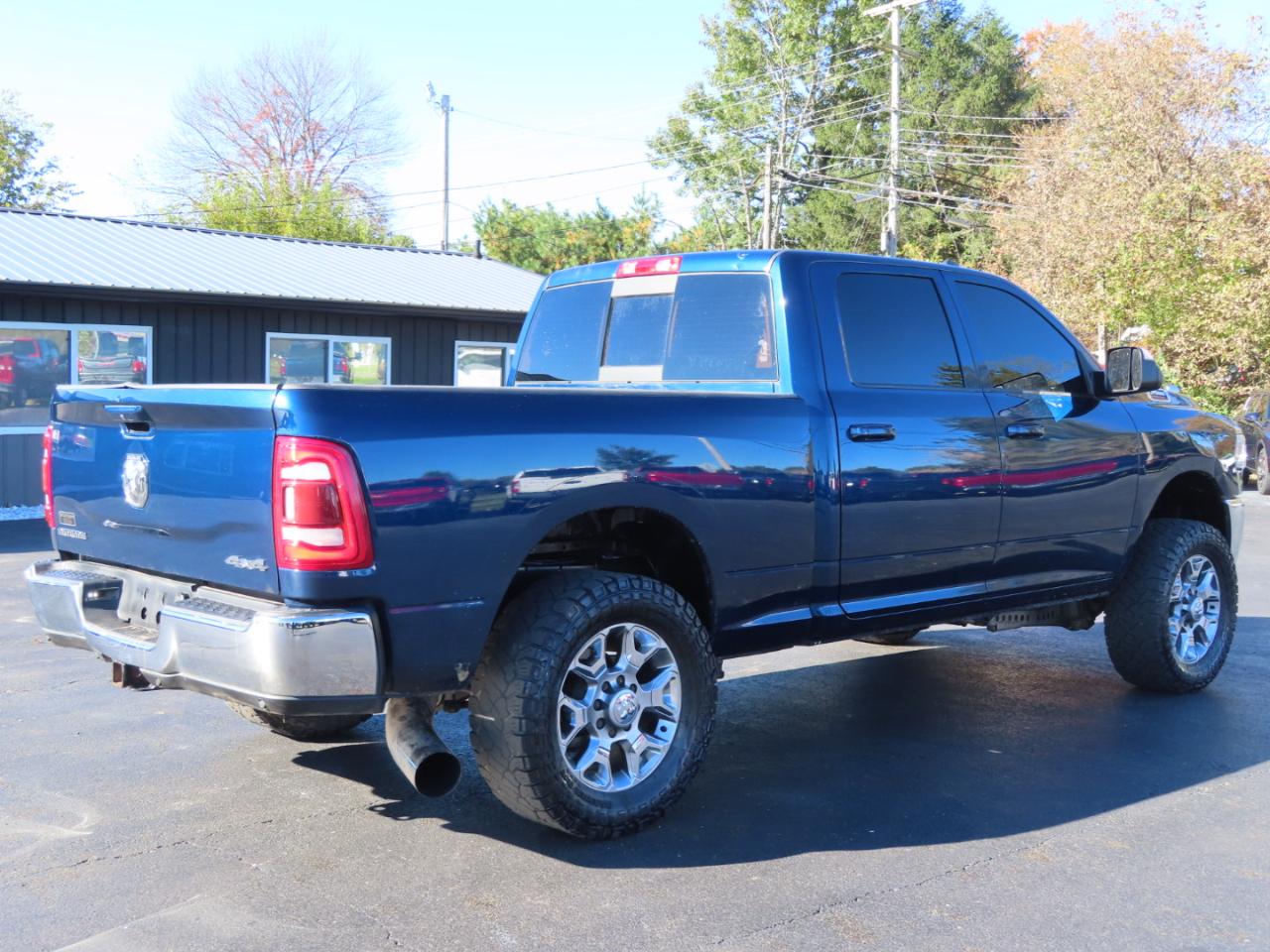 RAM 2500 Big Horn 4x4 Crew Cab 6'4" Box 2020