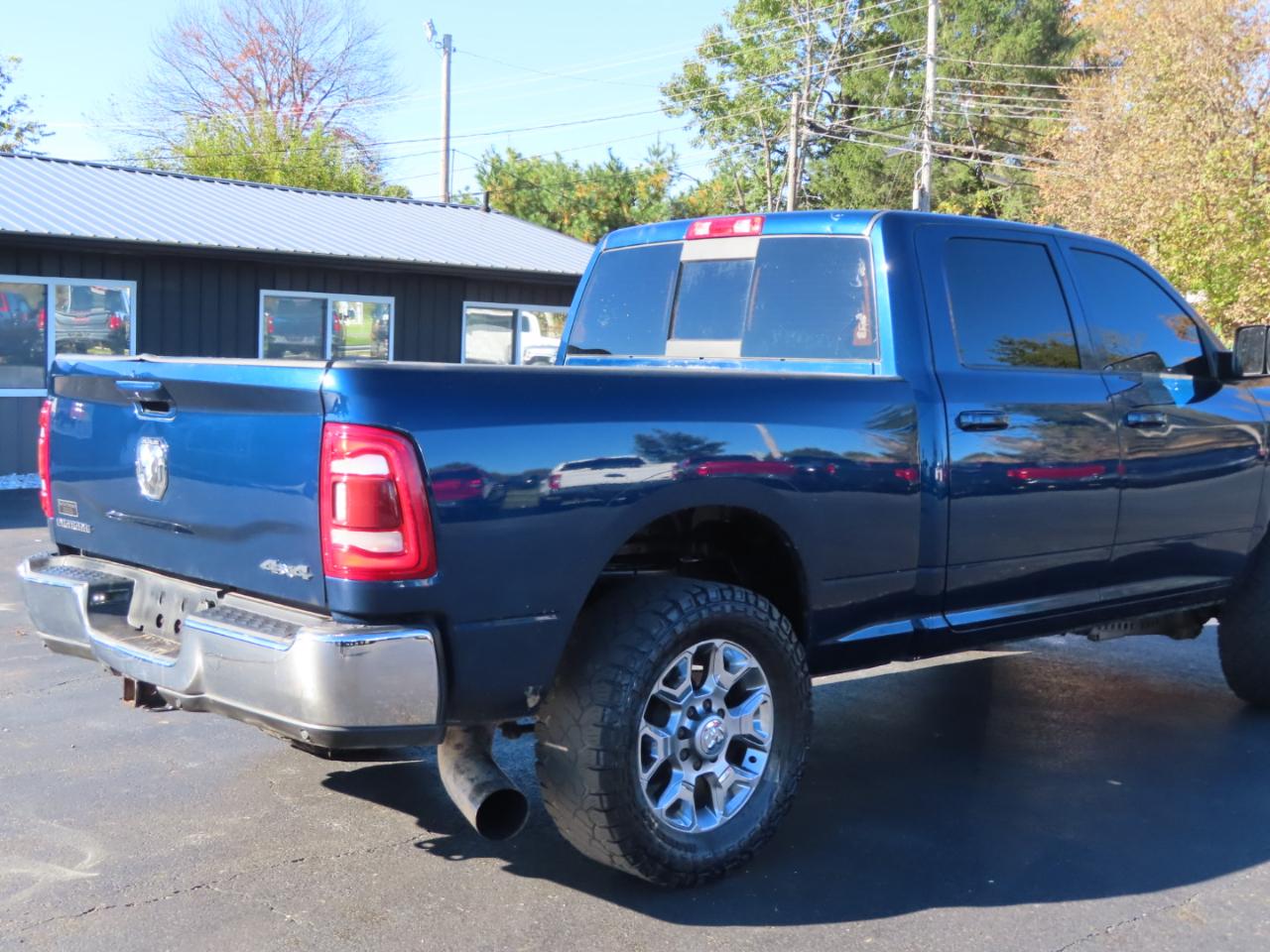 RAM 2500 Big Horn 4x4 Crew Cab 6'4" Box 2020