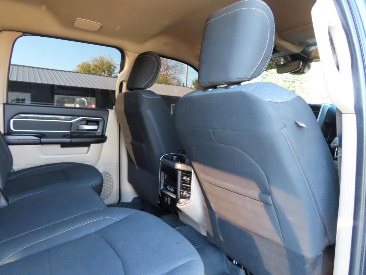 RAM 2500 Big Horn 4x4 Crew Cab 6'4" Box 2020