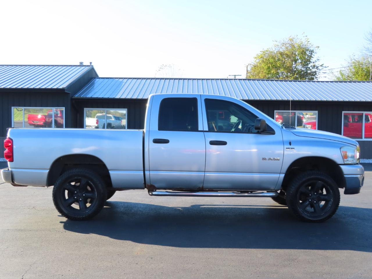 Dodge Ram 1500 4WD Quad Cab 140.5" SLT 2008