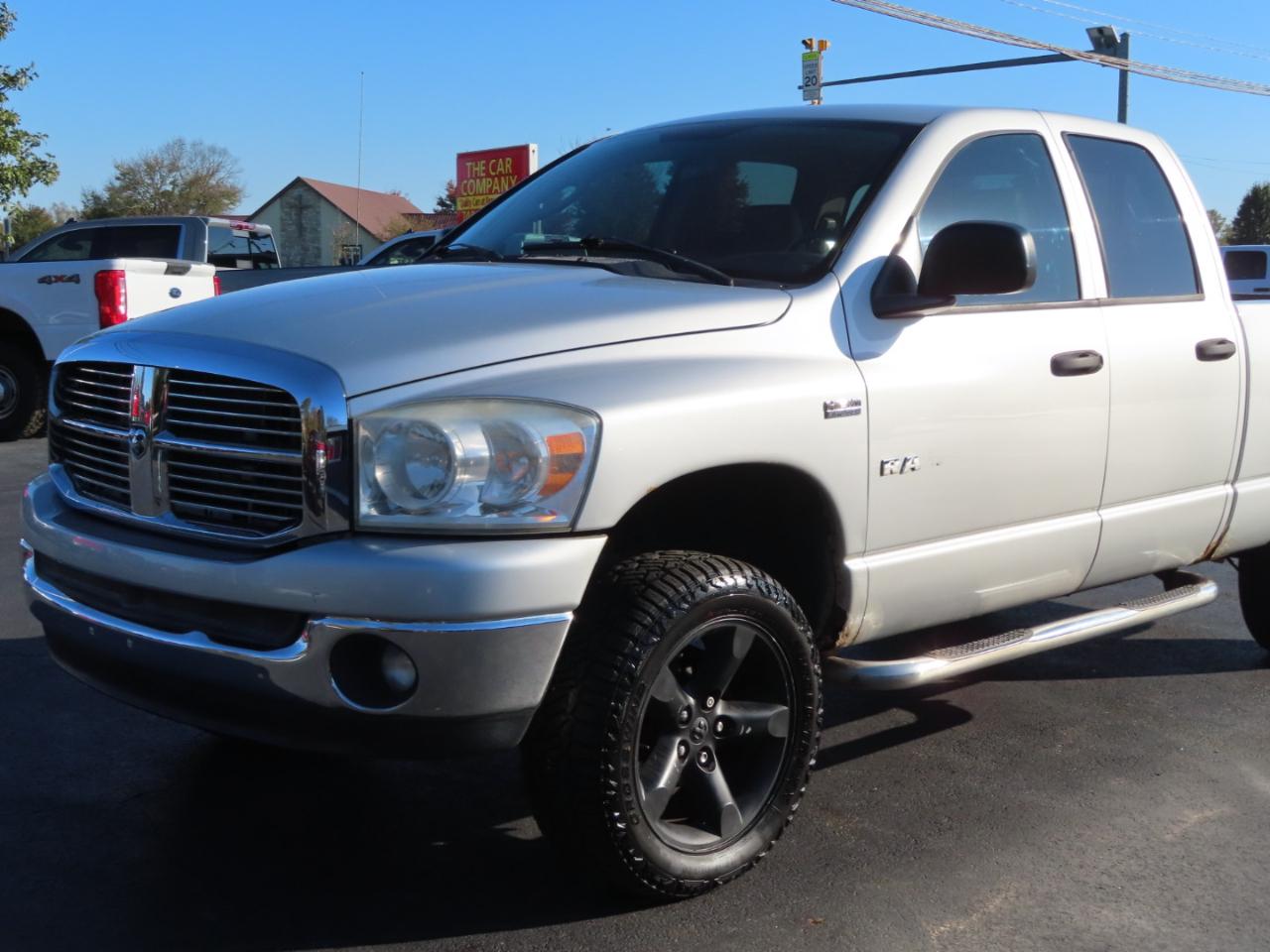 Dodge Ram 1500 4WD Quad Cab 140.5" SLT 2008