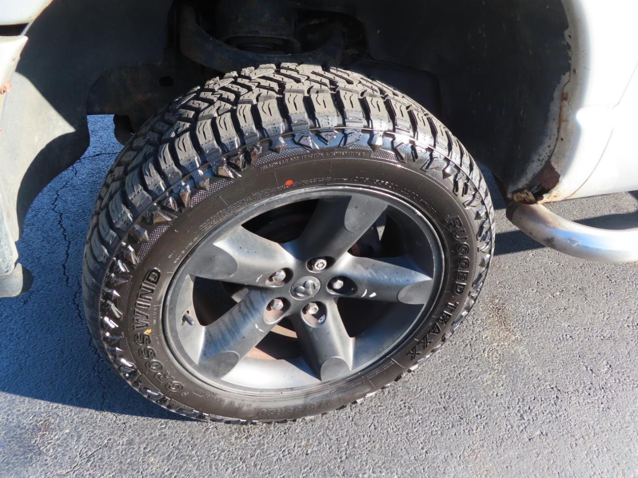 Dodge Ram 1500 4WD Quad Cab 140.5" SLT 2008