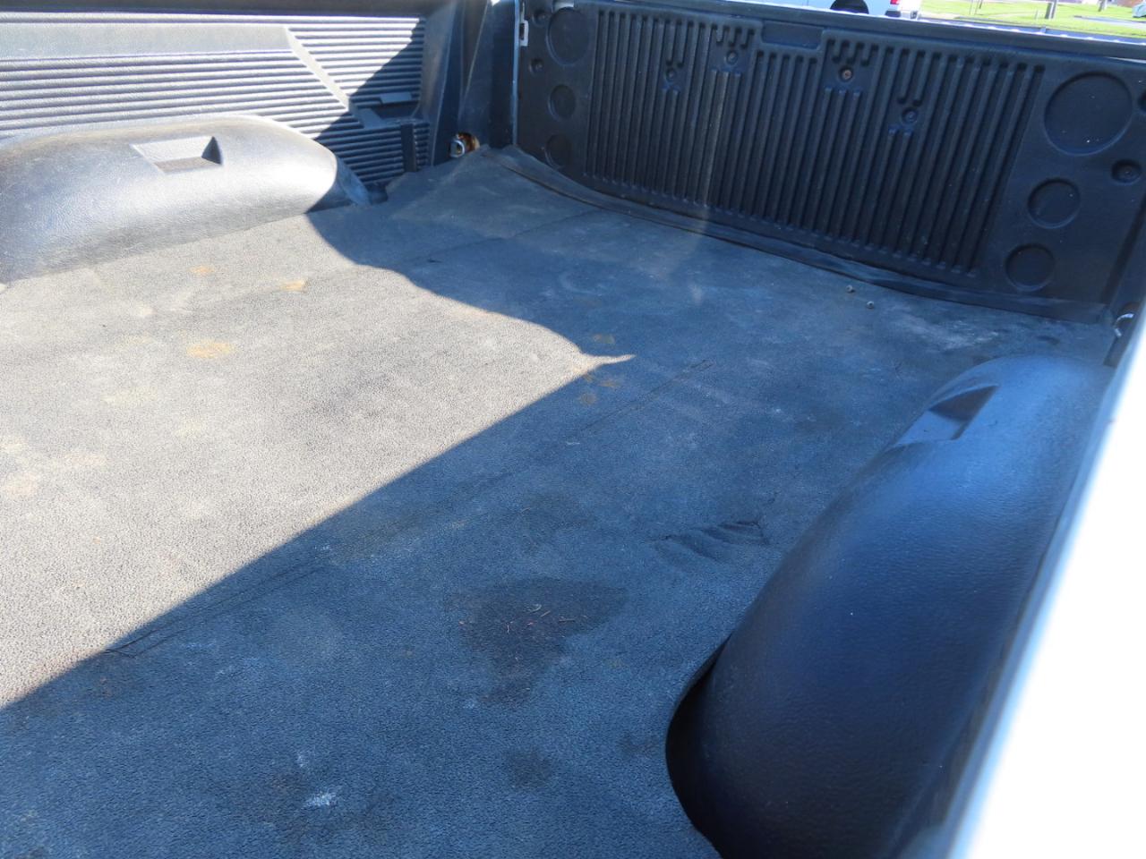 Dodge Ram 1500 4WD Quad Cab 140.5" SLT 2008
